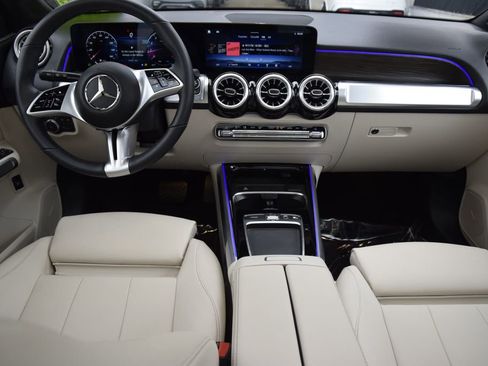 Used 2026 Mercedes-Benz GLB 250 image 20