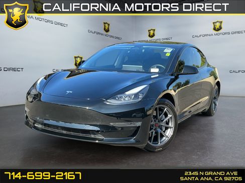 Used 2021 Tesla Model 3 Standard Range Plus image 1