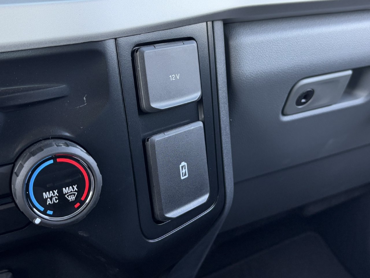 New 2026 Ford F250 XL w/ STX Appearance Package AWD/4WD image 21