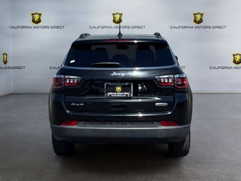 Used 2023 Jeep Compass Latitude w/ Convenience Group AWD/4WD image 4