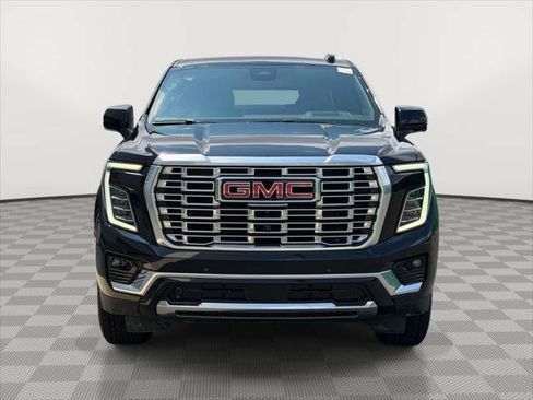 Used 2026 GMC Yukon XL Denali w/ Sun & Power Step Package AWD/4WD image 2