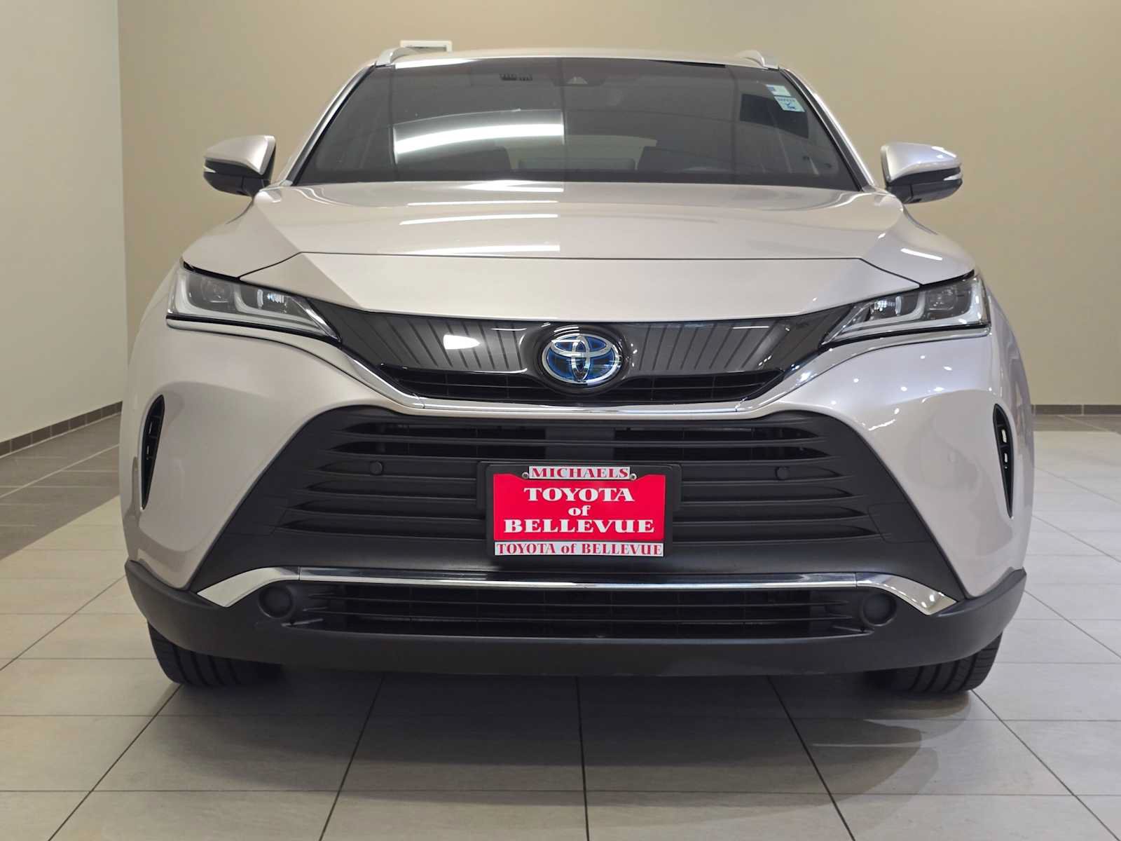 Certified 2021 Toyota Venza XLE AWD/4WD image 6