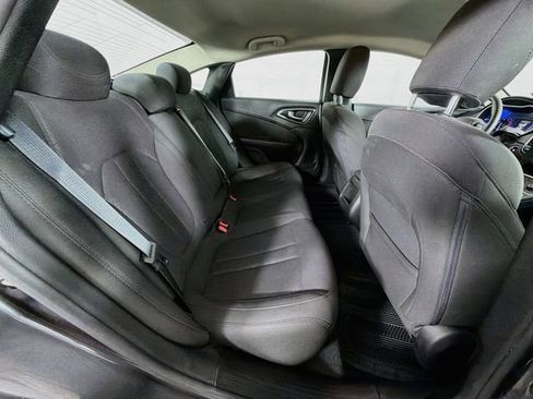 Used 2015 Chrysler 200 LX FWD image 26