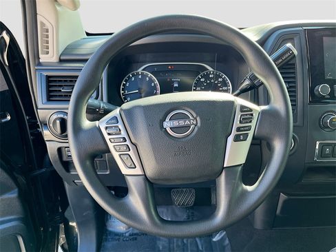 Used 2024 Nissan Titan SV w/ Accessory Utility Package image 11