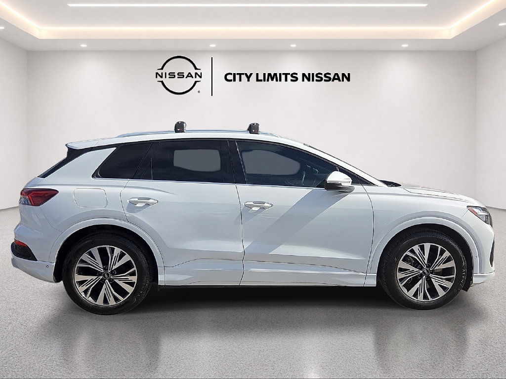 Used 2023 Audi Q4 e-tron Premium Plus w/ Premium Plus RWD image 4