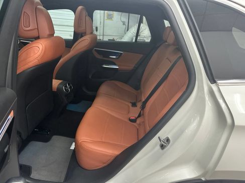 Certified 2024 Mercedes-Benz GLC 300 image 23