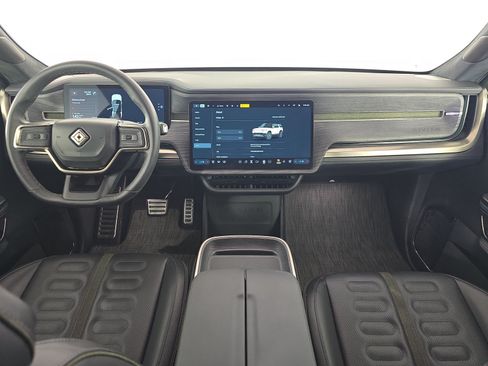 Used 2024 Rivian R1S Adventure AWD/4WD image 24