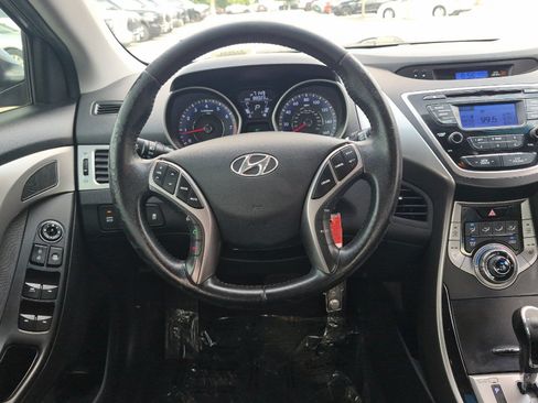 Used 2013 Hyundai Elantra Limited FWD image 13