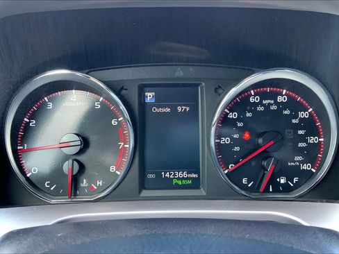 Used 2017 Toyota RAV4 SE w/ Advanced Technology Package FWD image 26