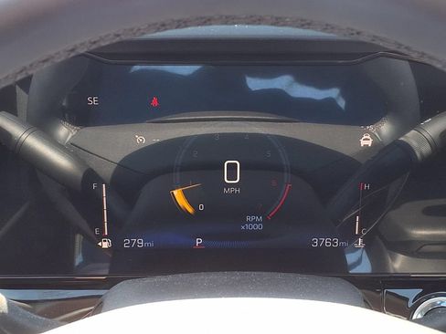 Used 2025 Chevrolet Trax ACTIV FWD image 21