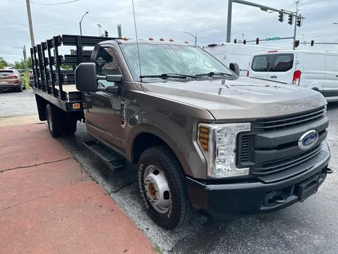 Used 2019 Ford F350 XL RWD image 3
