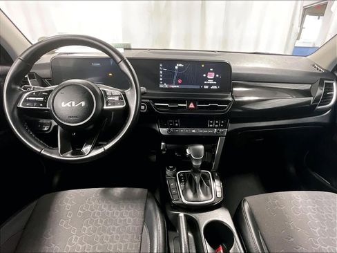Used 2025 Kia Seltos S image 21