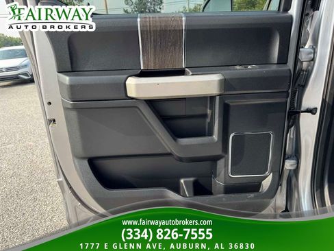 Used 2021 Ford F250 Lariat w/ Lariat Ultimate Package AWD/4WD image 27