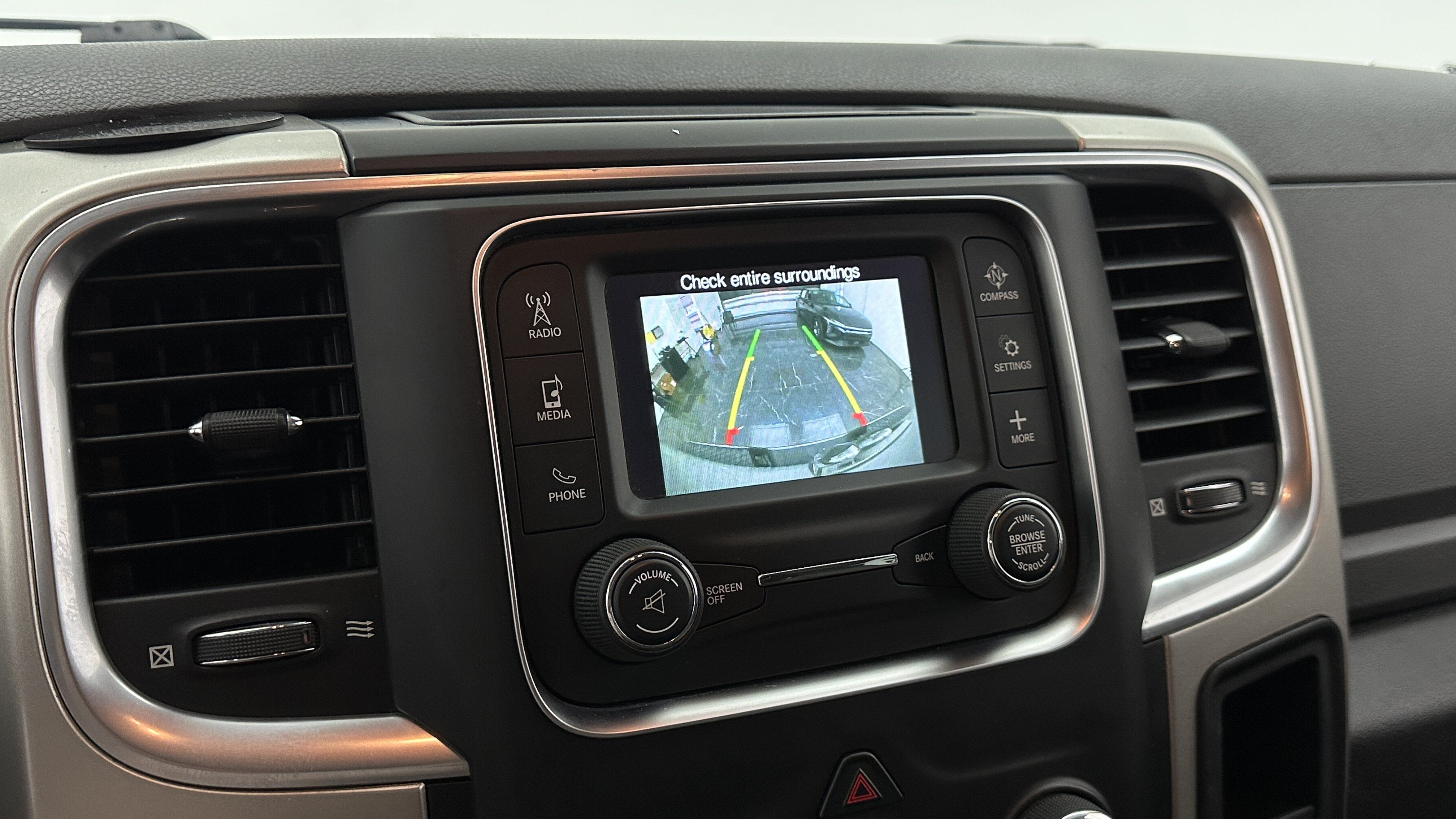 Used 2020 RAM 1500 Classic SLT RWD image 21