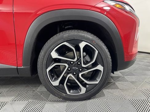 New 2026 Chevrolet Trax RS w/ Sunroof Package image 9