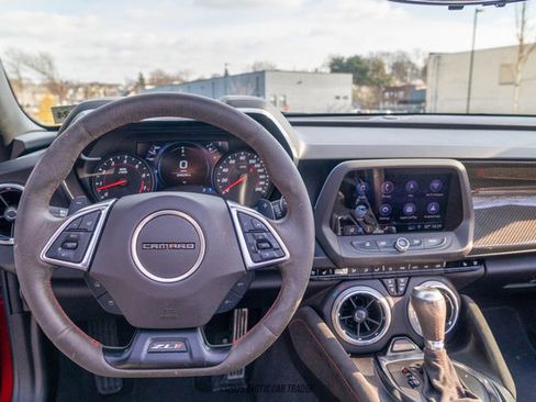 Used 2019 Chevrolet Camaro ZL1 image 50