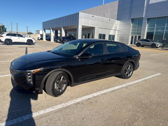 Used 2025 Kia K4 FWD image 6