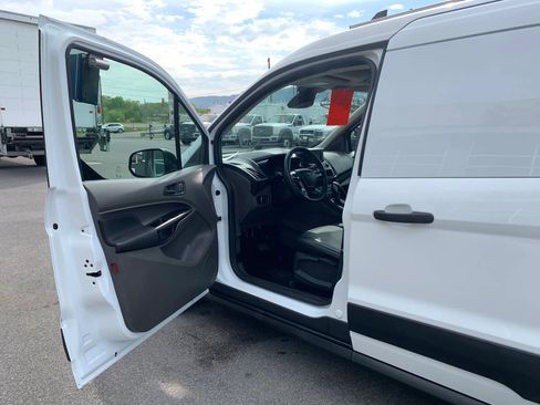 Used 2021 Ford Transit Connect XL image 7