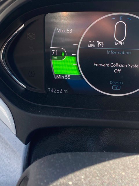 Used 2018 Chevrolet Bolt Premier w/ Driver Confidence II Package FWD image 12