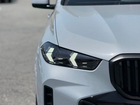 New 2026 BMW X5 xDrive50e AWD/4WD image 13