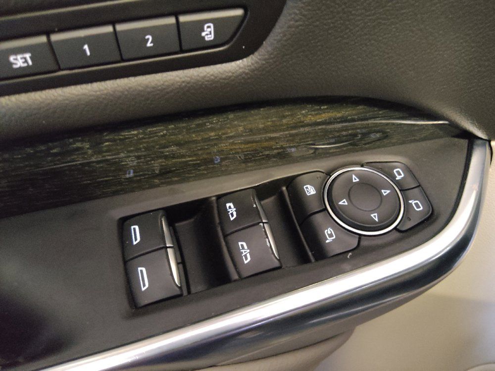 Used 2023 Cadillac XT4 Premium Luxury w/ Technology Package FWD image 27