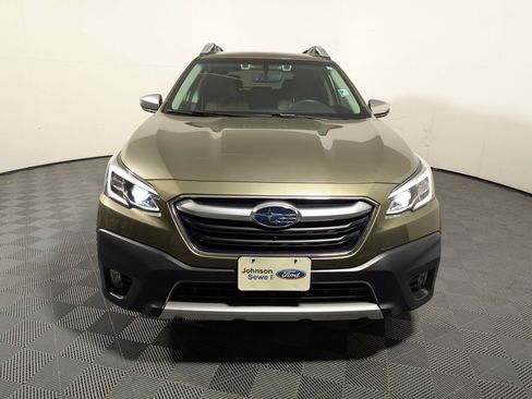 Used 2022 Subaru Outback Touring image 3