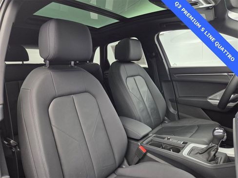 Used 2022 Audi Q3 2.0T Premium w/ Convenience Package image 16