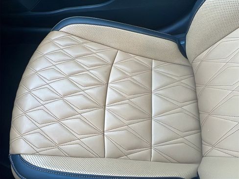 Used 2023 Nissan Sentra SV w/ SV Premium Package image 15