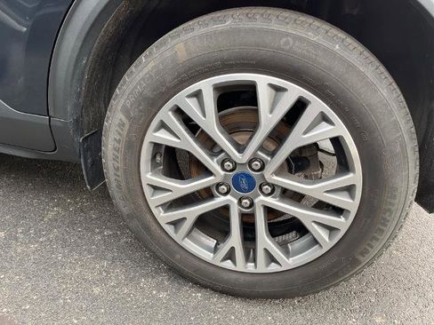 Certified 2022 Ford Escape SEL w/ Technology Package image 6