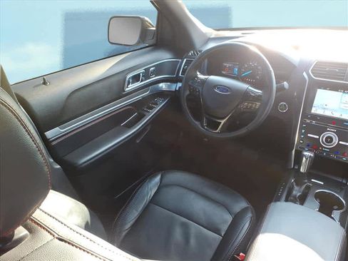 Certified 2018 Ford Explorer Sport w/ Equipment Group 401A image 8