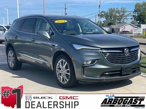 Used 2024 Buick Enclave Essence w/ Experience Buick Package AWD/4WD image 1