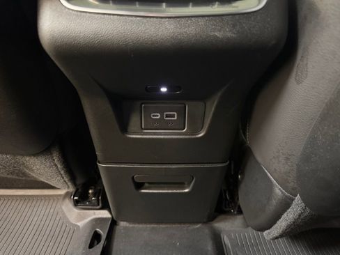 Used 2024 Cadillac XT6 Luxury w/ LPO, Floor Liner Package FWD image 21