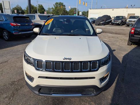 Used 2019 Jeep Compass Limited image 2