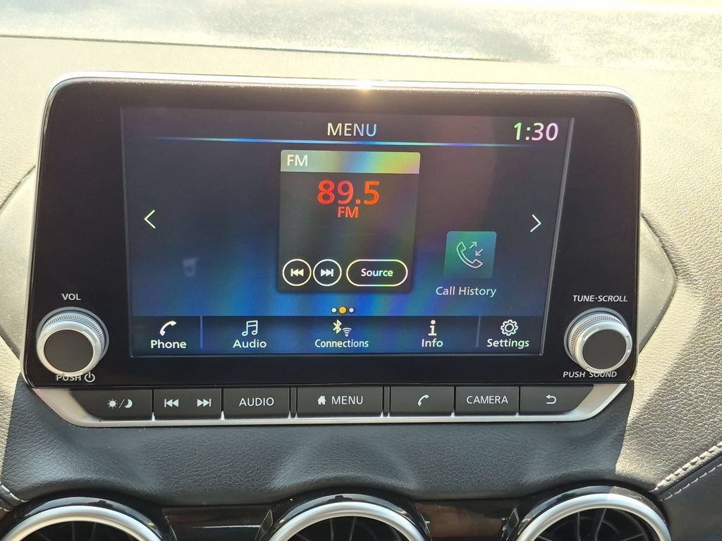 Used 2025 Nissan Sentra SV FWD image 17