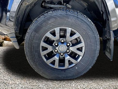 Used 2020 Toyota Tacoma SR5 image 8