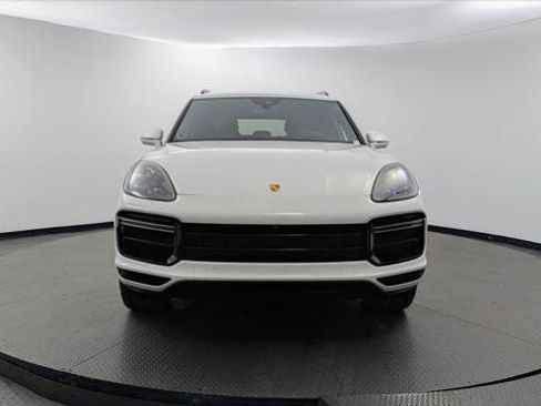 Used 2021 Porsche Cayenne Turbo AWD/4WD image 11