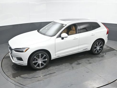 Used 2021 Volvo XC60 T5 Inscription w/ Advanced Package image 40