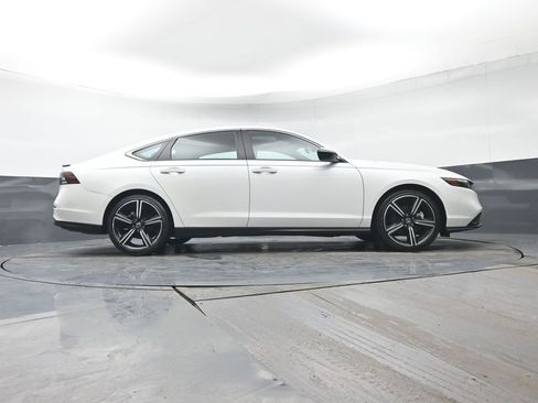 Certified 2023 Honda Accord Sport image 33