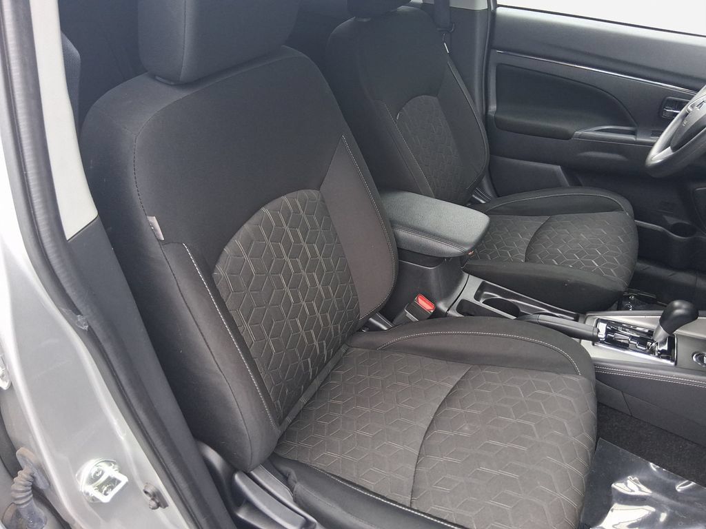 Used 2024 Mitsubishi Outlander Sport AWD image 26