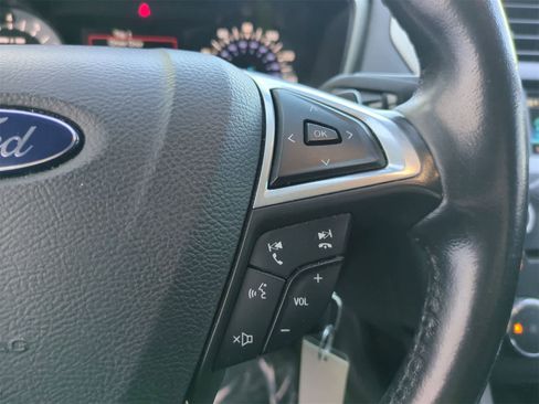 Used 2016 Ford Fusion SE w/ Equipment Group 202A image 24