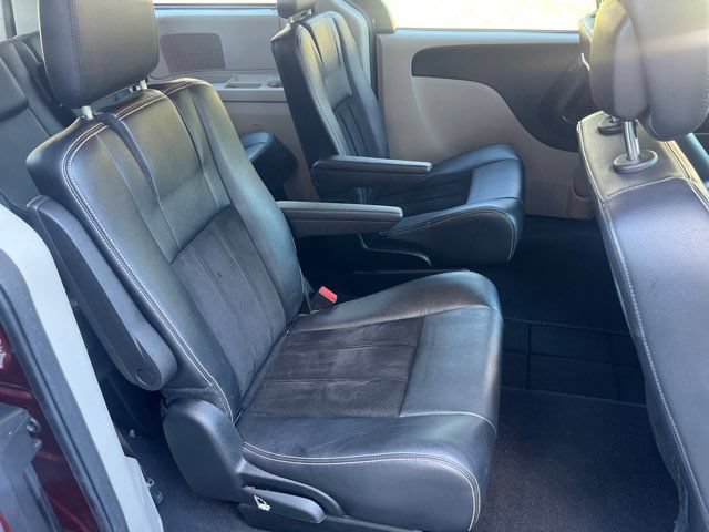 Used 2017 Dodge Grand Caravan SXT FWD image 20