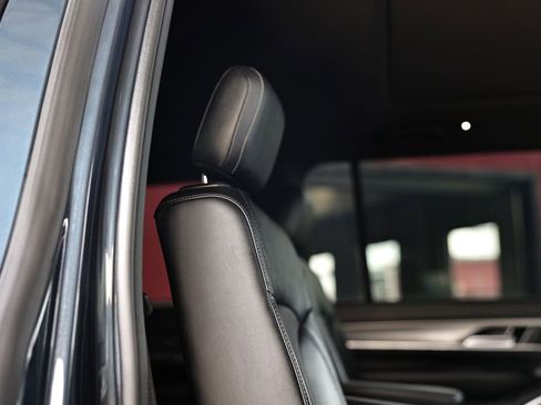 Used 2023 Jeep Wagoneer Series II image 72