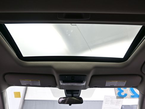 Used 2023 Nissan Altima 2.0 SR image 17