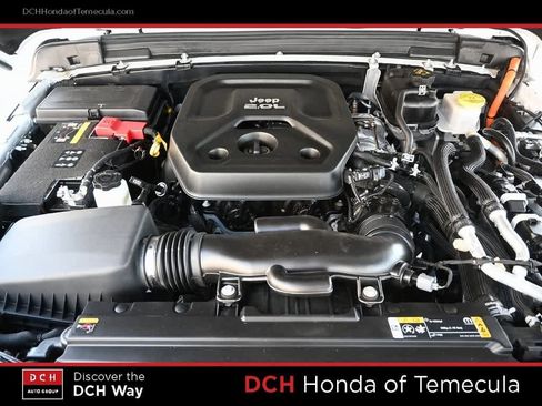 Used 2022 Jeep Wrangler Unlimited Sahara image 24