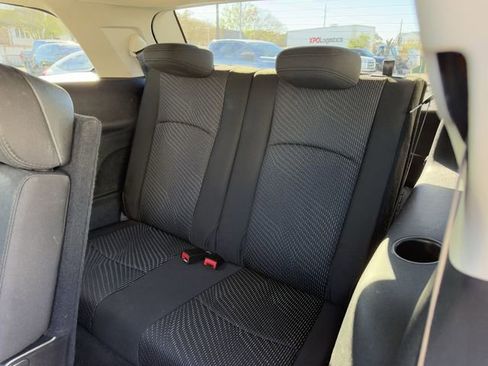 Used 2020 Dodge Journey SE w/ SE Popular Equipment Group image 18