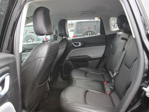 Used 2022 Jeep Compass Latitude w/ Convenience Group AWD/4WD image 24