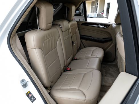 Used 2015 Mercedes-Benz ML 400 4MATIC image 31