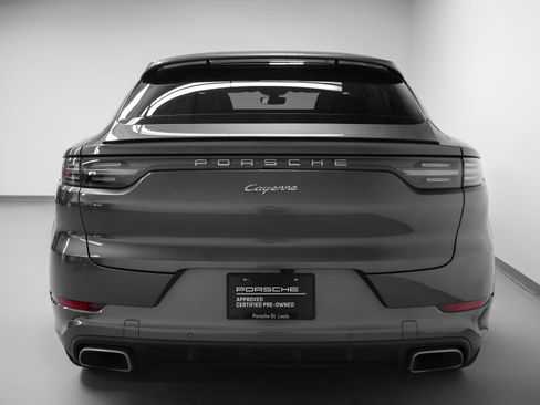 Certified 2022 Porsche Cayenne Coupe AWD/4WD image 11