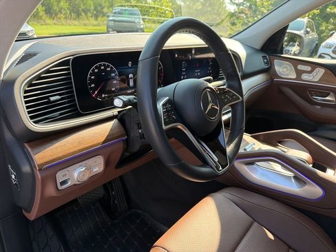 Certified 2025 Mercedes-Benz GLE 350 4MATIC image 18