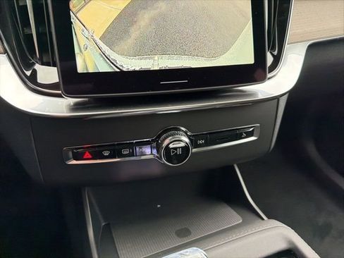 New 2026 Volvo XC90 B6 Plus w/ Protection Package Premier image 17